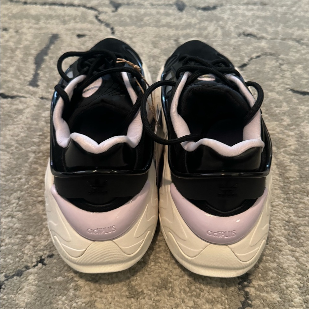 Adidas women’s Oznova - Picture 11 of 11